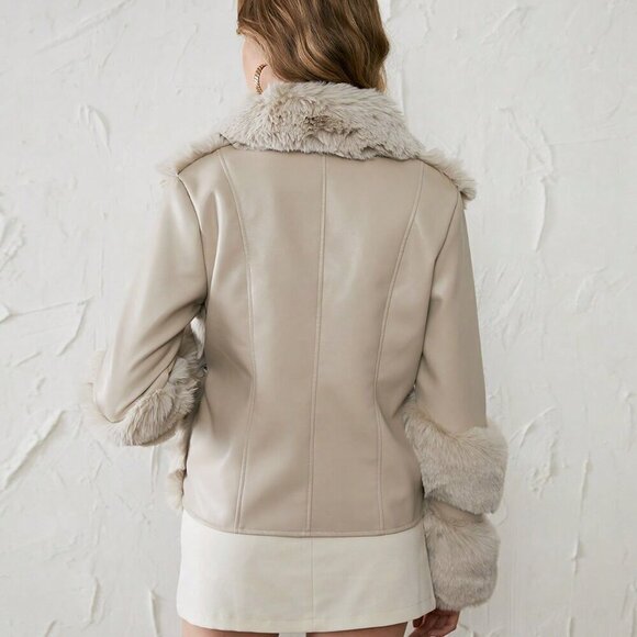 Beige Casual Women's Buckle Detail Fuzzy Coat - Picture 2 of 7